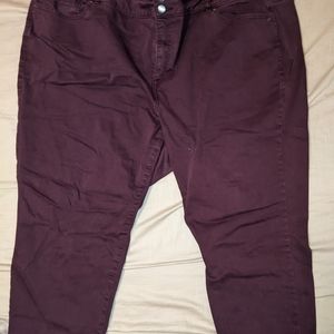(1) pair burgundy jeans